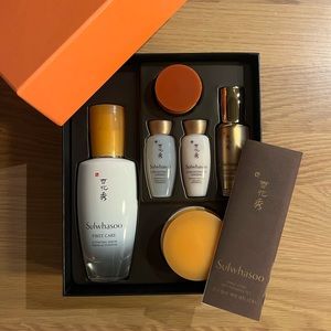 Brand New in Box Sulwhasoo Gift Set Original $400